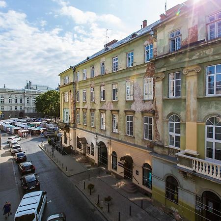 Навпроти Вернісажу Біля Оперного Вулиця Театральна 26 Є Балкон Та Інернет Apartment Лвив Екстериор снимка