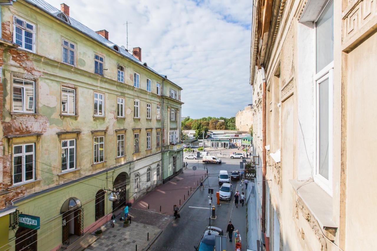 Навпроти Вернісажу Біля Оперного Вулиця Театральна 26 Є Балкон Та Інернет Apartment Лвив Екстериор снимка